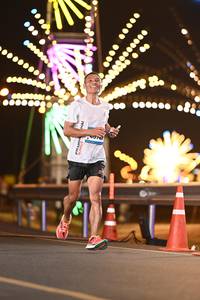 BIB: 40700, 0000, 00006
                            <button type="button" onclick="openModal(23183686)" class="btn btn-primary btn-sm float-right btn-popup" data-toggle="modal" data-target=".modal-high-quality">
                        <i class="fas fa-shopping-cart"></i> Add to Cart
                    </button>
                                            <button type="button" onclick="isThisMe(23183686, true)" class="btn btn-success btn-sm float-right btn-popup btn-isme hidden" data-toggle="tooltip" data-placement="bottom" title="นี่คือรูปของคุณใช่ไหม คลิกที่นี่เพื่อเอาเข้าอัลบั้ม">
                        <i class="fas fa-plus"></i> Add to album
                    </button>
                    <button type="button" onclick="isThisMe(23183686, false)" class="btn btn-warning btn-sm float-right btn-popup btn-isnotme hidden">
                        <i class="fas fa-ban"></i> Remove from album
                    </button>